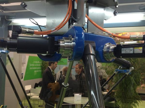 AD090090.jpg Delta-AD090090.jpg